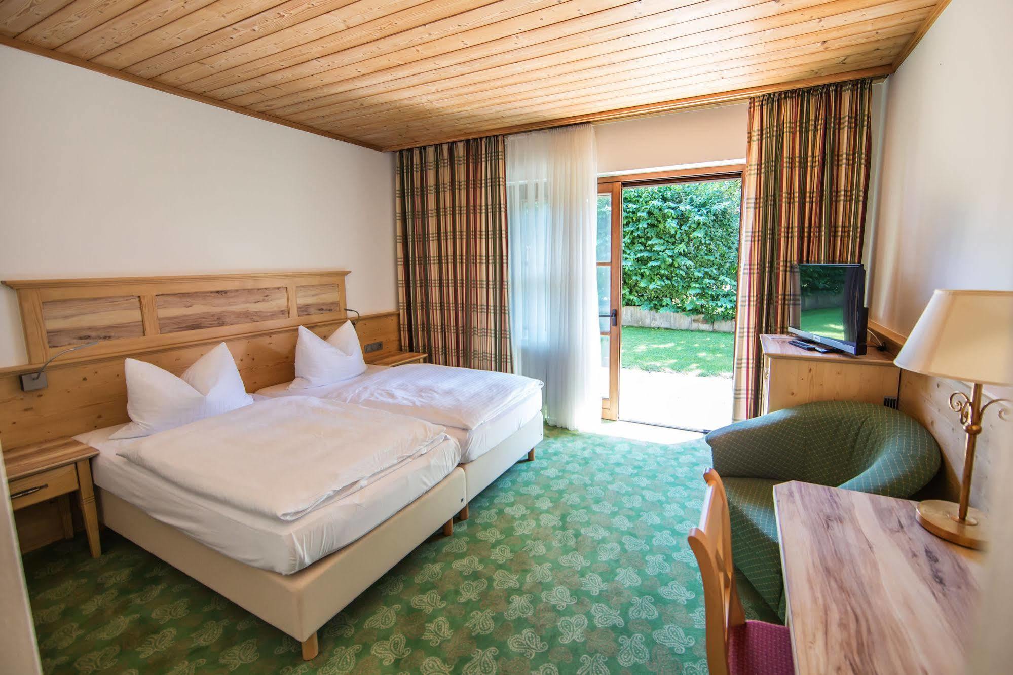 Glasl'S Landhotel Цорнедінг Екстер'єр фото
